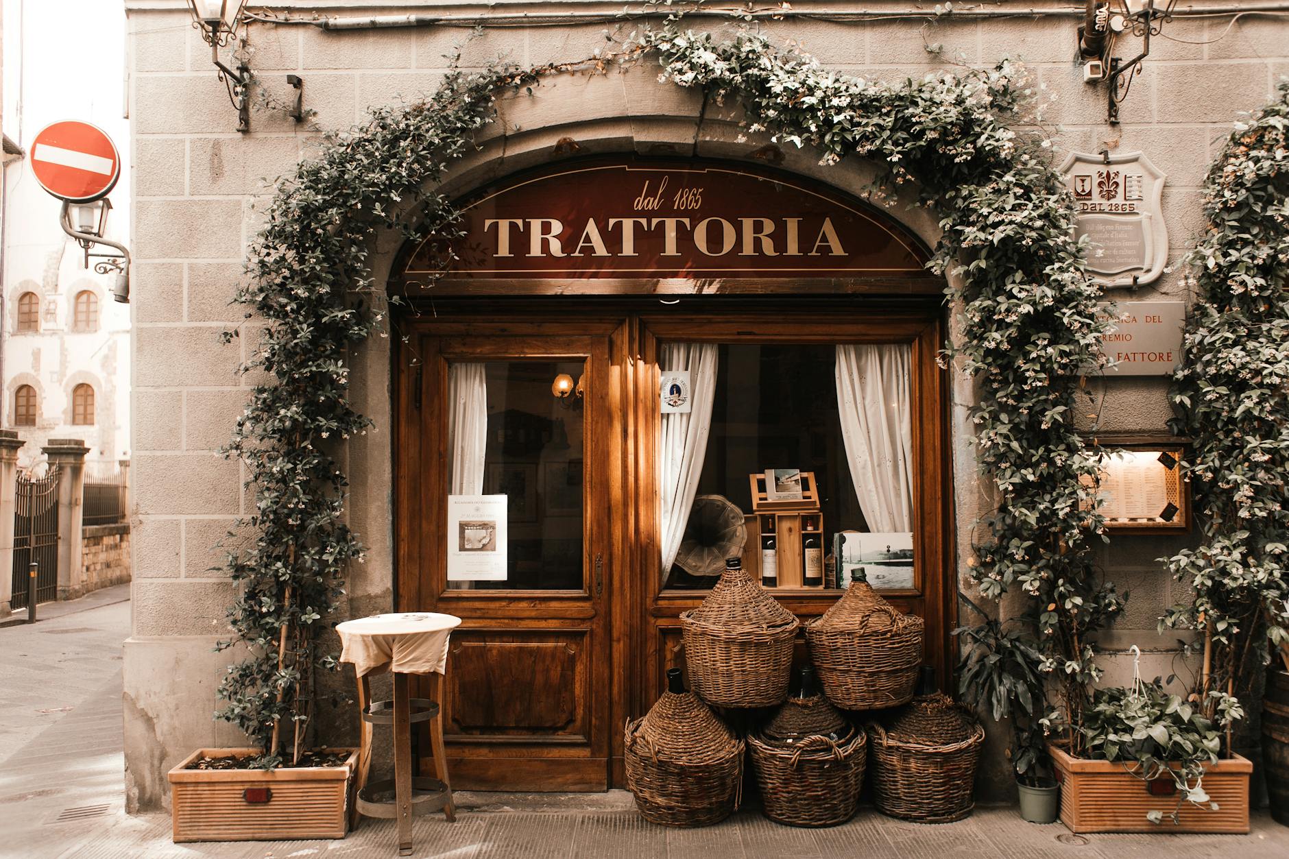 Eingang der Trattoria al Vicolo
